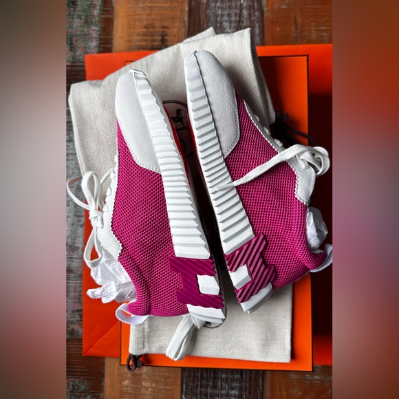 **SOLD ❌❌❌ 5️⃣5️⃣0️⃣ Hermès- NWT Bouncing sneaker - Size 36. Rose Vinicunca - Picture 7 of 10